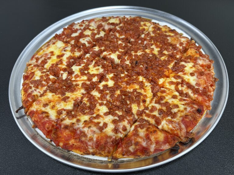 Discover the Delicious Sir Pizza in Burlington and High Point, NC